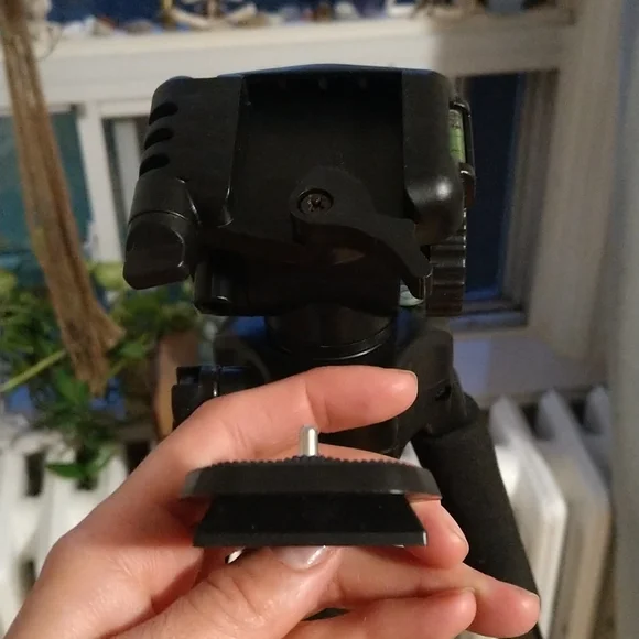 Tripod - Picture 7 of 8